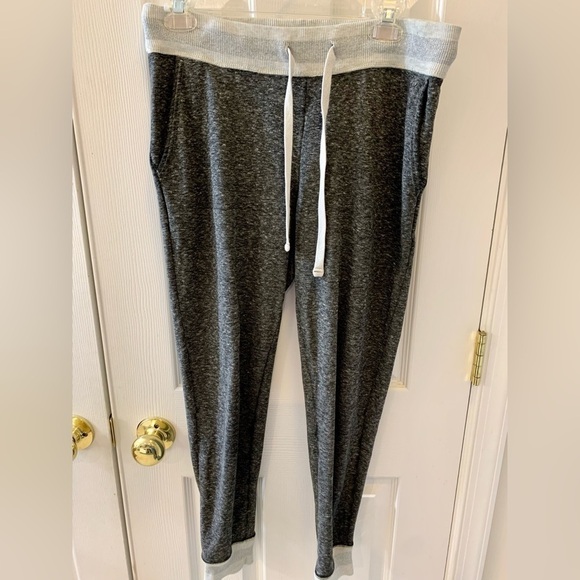 AEO Skinny Slouch Black Gray Joggers Size Med - Picture 1 of 8